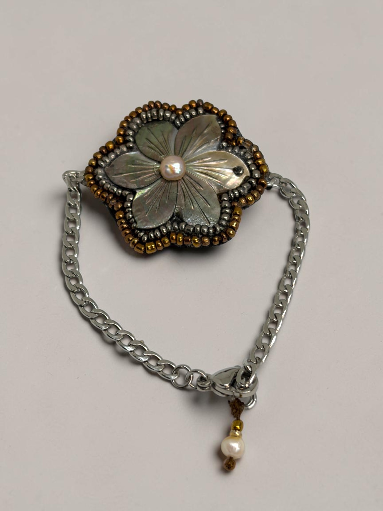 Pulsera Flor Nácar