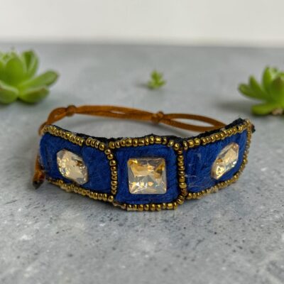 pulsera azul rey