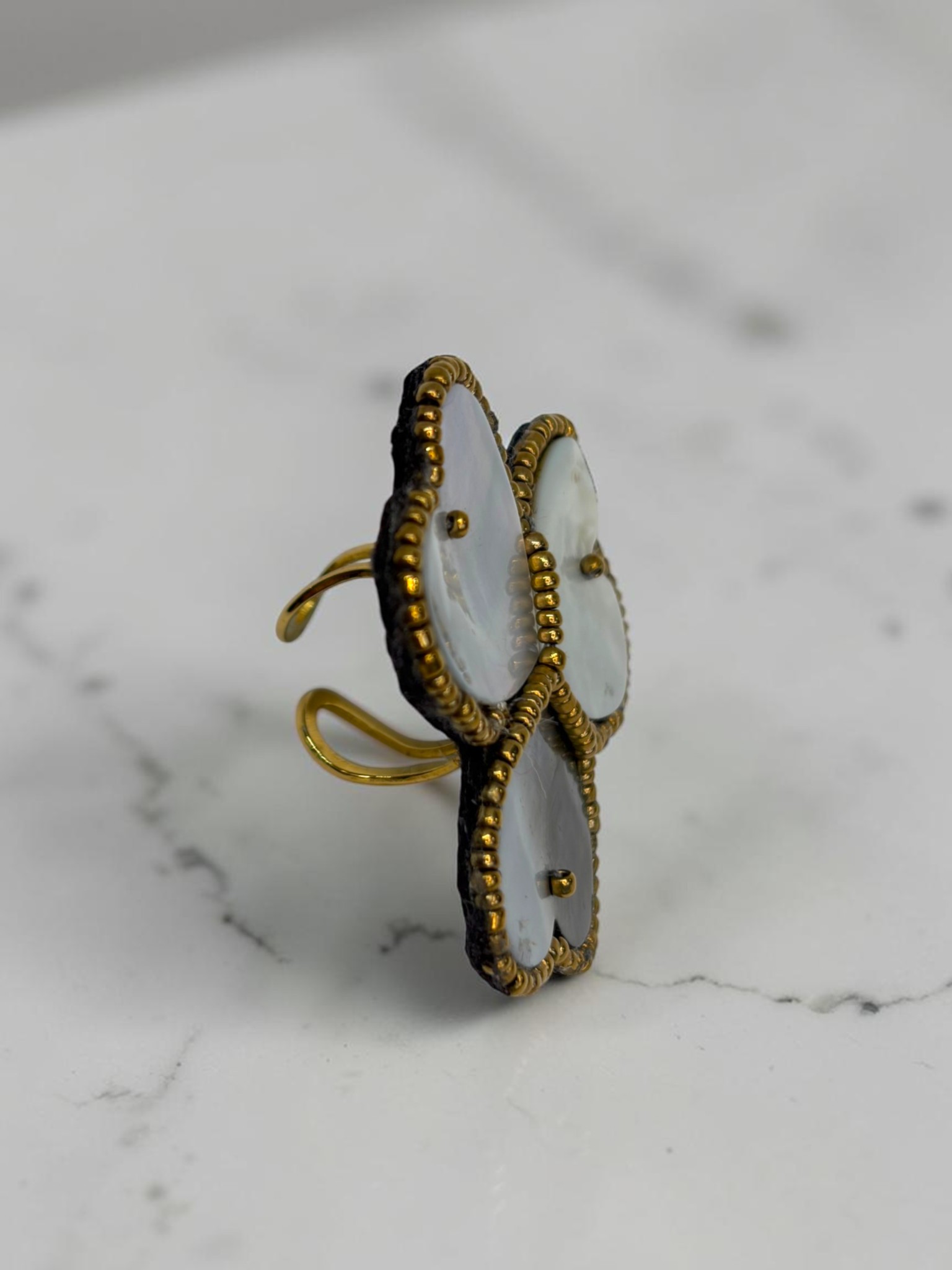 Anillo Trébol Nácar