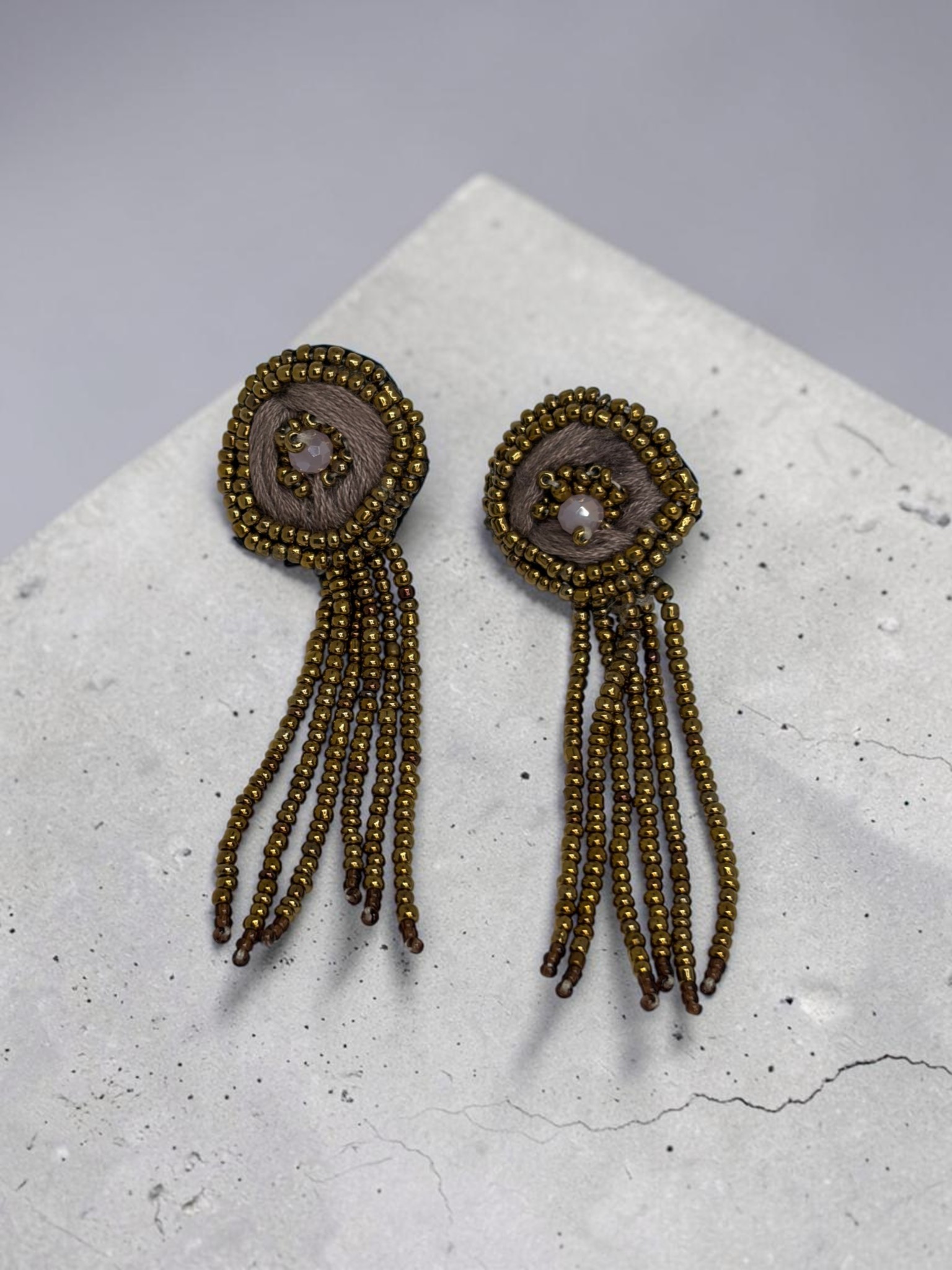 Aro Plumas y Flecos Círculo Beige Visón Aro Plumas y Flecos Círculo Beige Visón