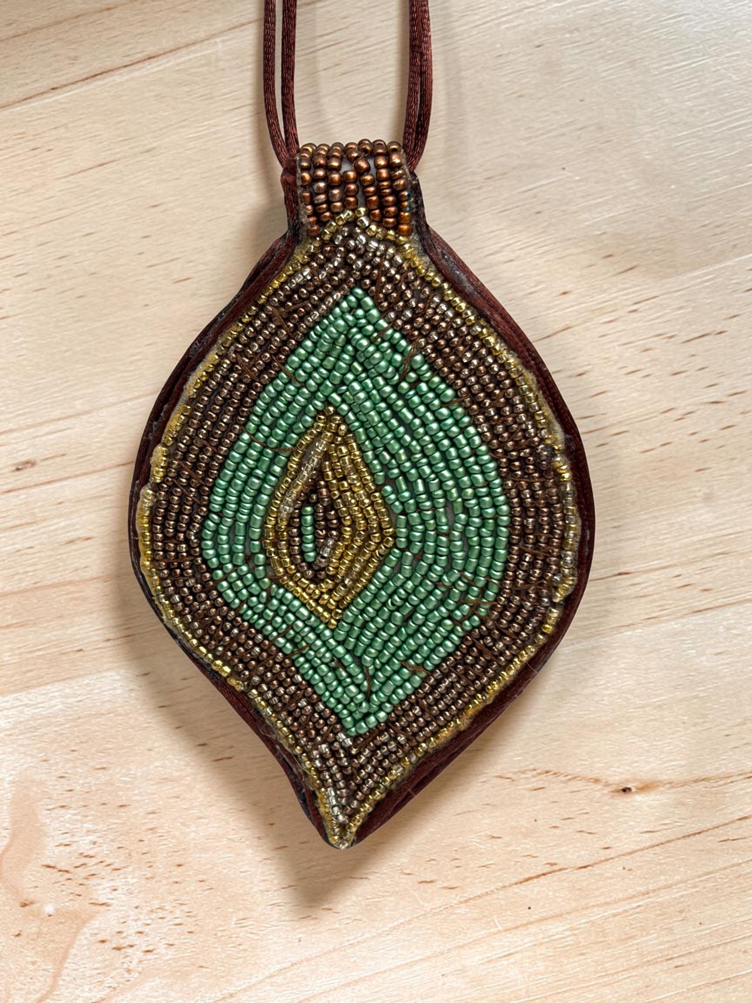 Collar Hoja Lanceolada Turquesa